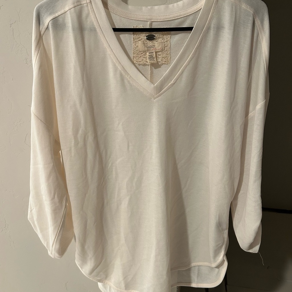 Women's Cream V-Neck Top